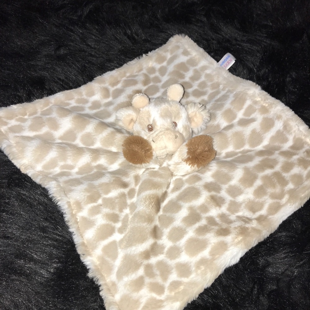 Aurora baby chenille satin giraffe rattle toy plush blanket clutch security